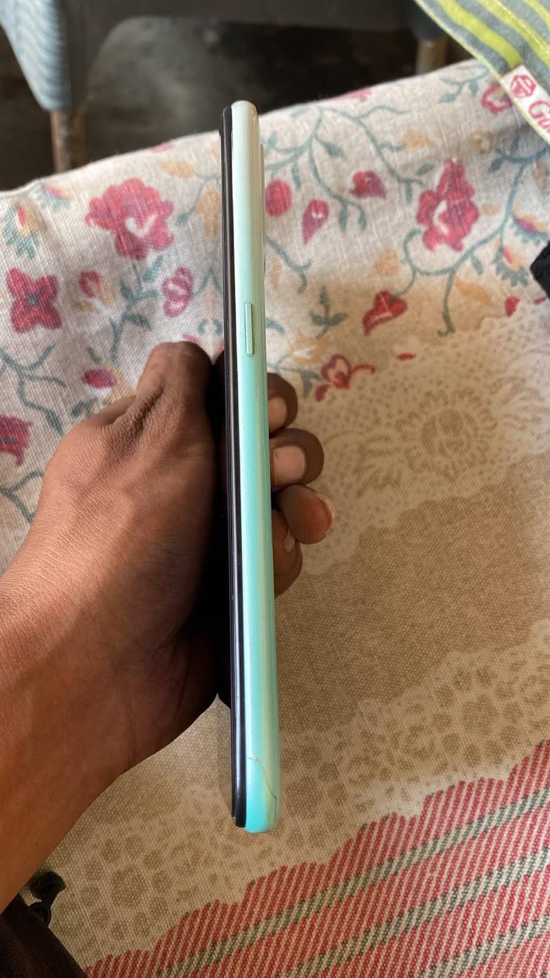 OPPO A31 4