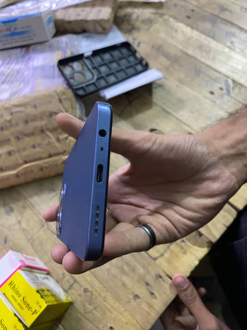 Realme C63 2