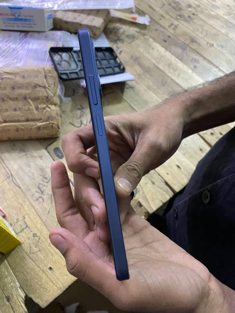 Realme C63 5