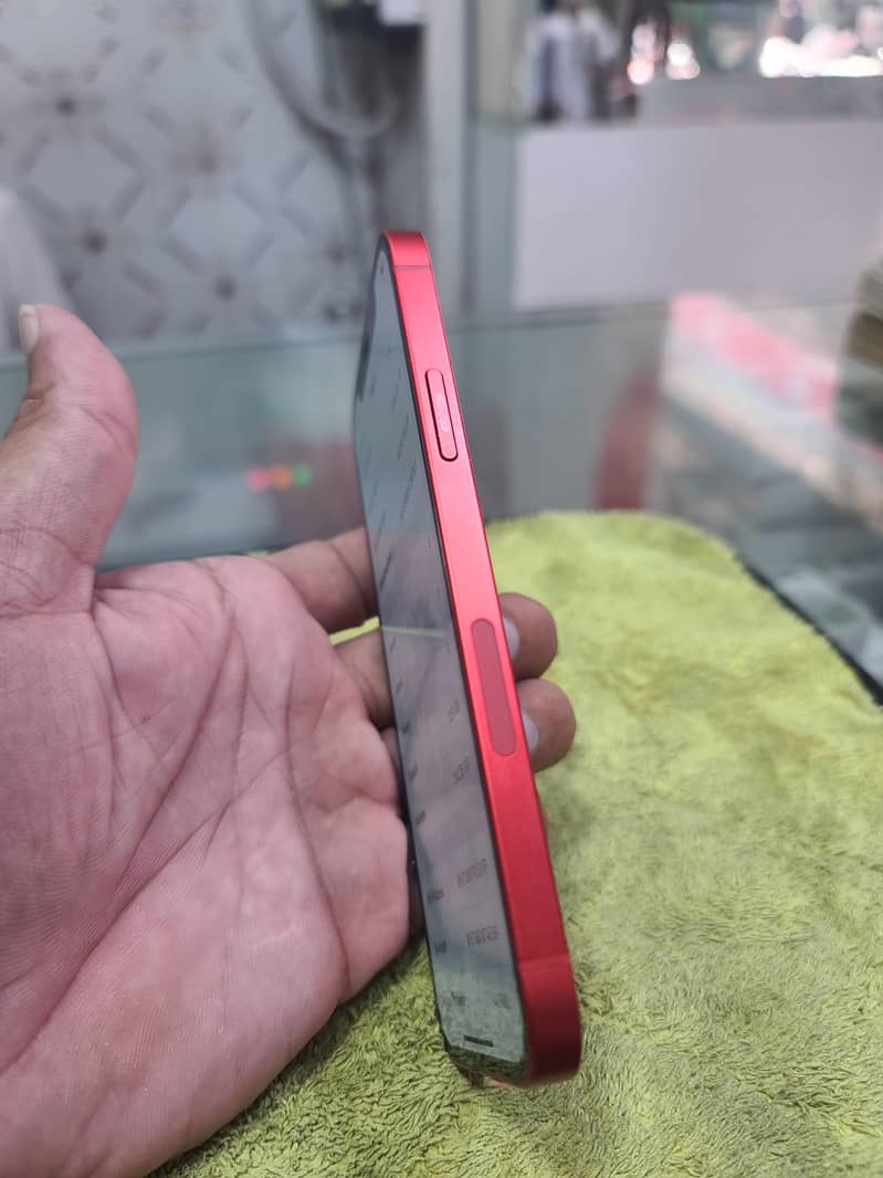Apple iPhone 12 3