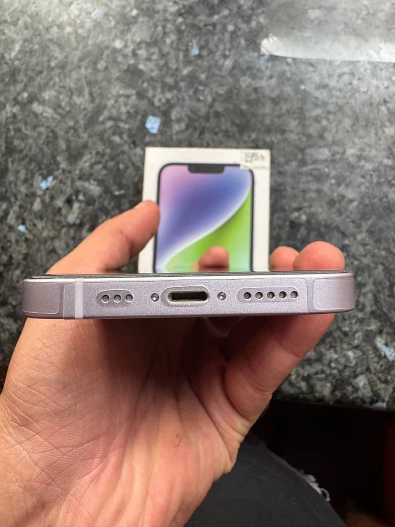Apple iPhone 14 2