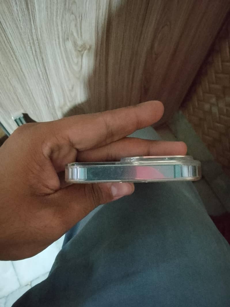Apple iPhone 13 Pro 4