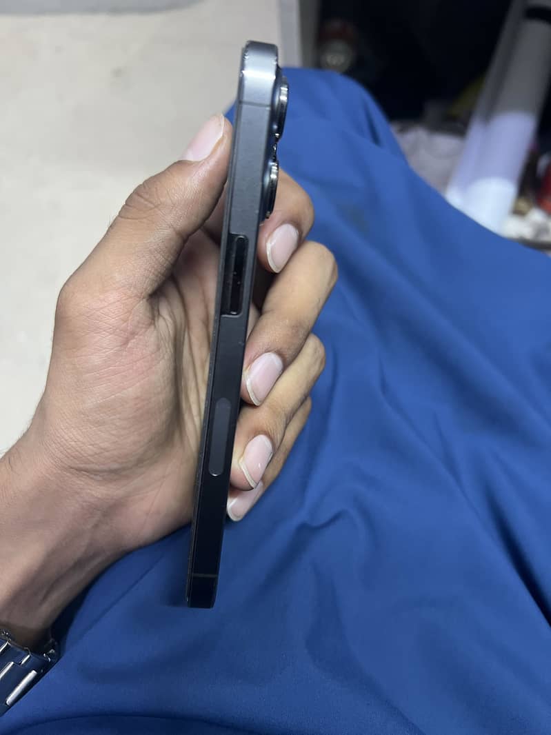 Apple iPhone 13 Pro 6
