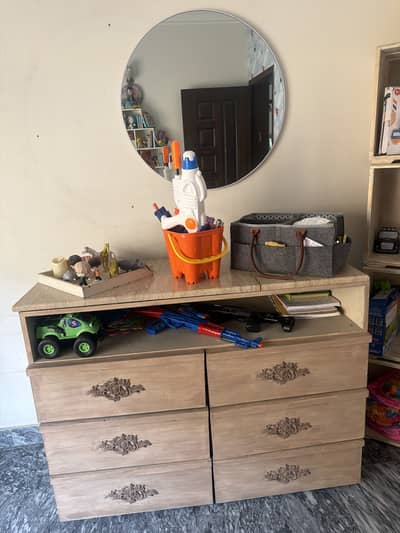 Side board
