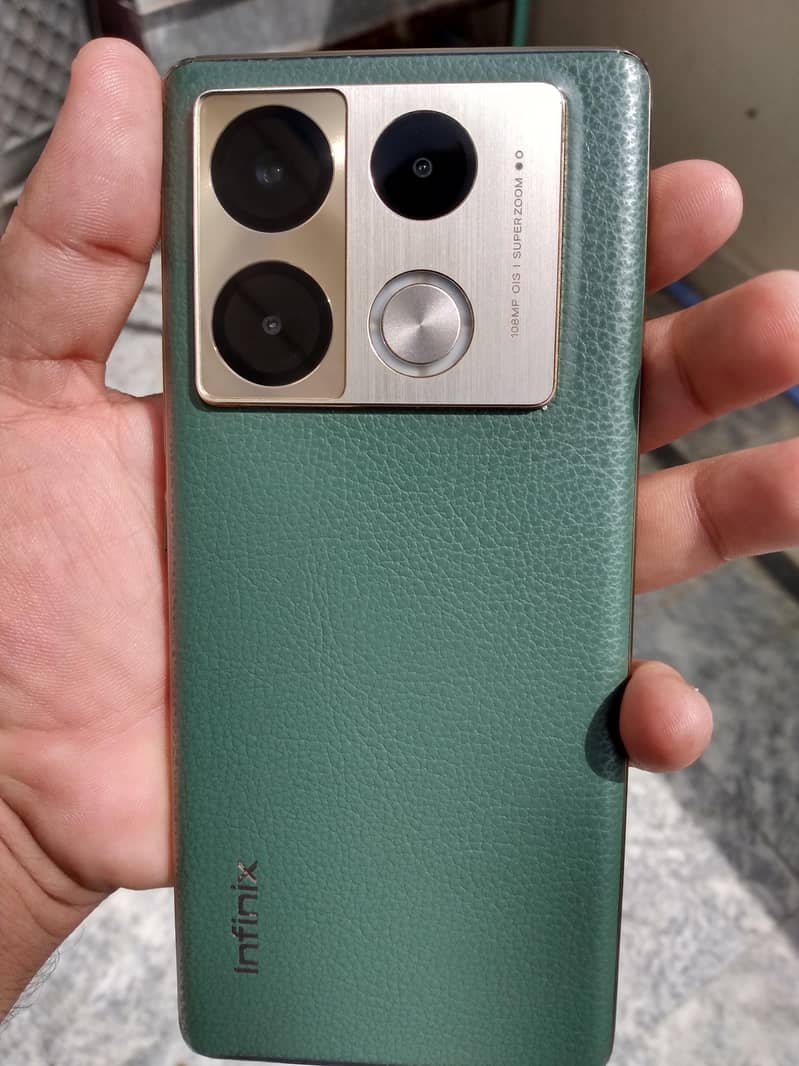 Infinix Note 40 Pro 1