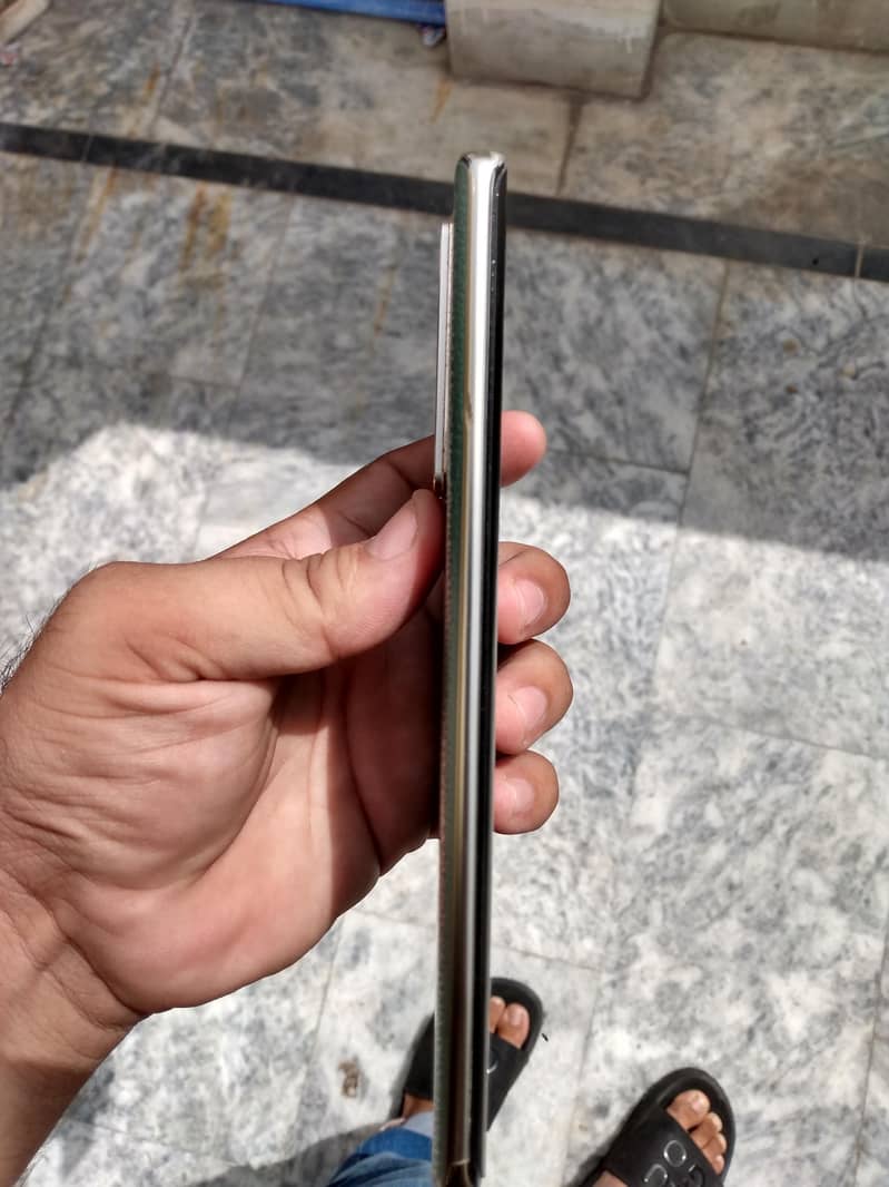 Infinix Note 40 Pro 6