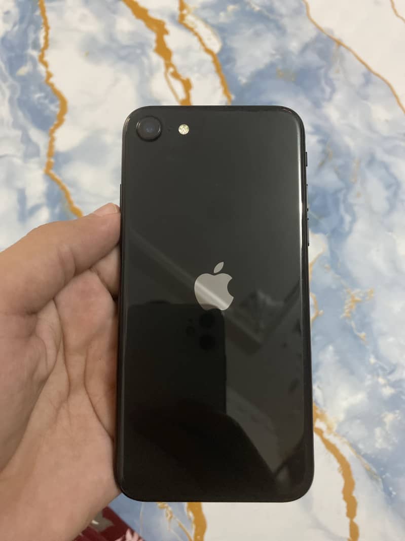 Apple iPhone SE 0