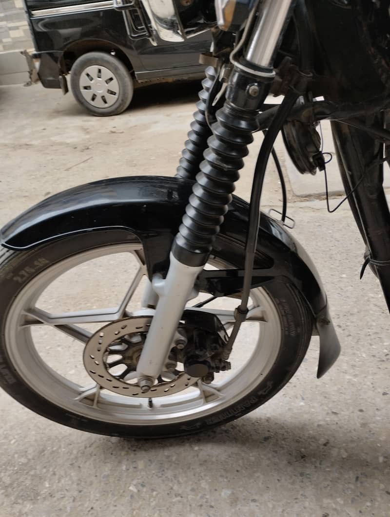 GS 150 SE 3