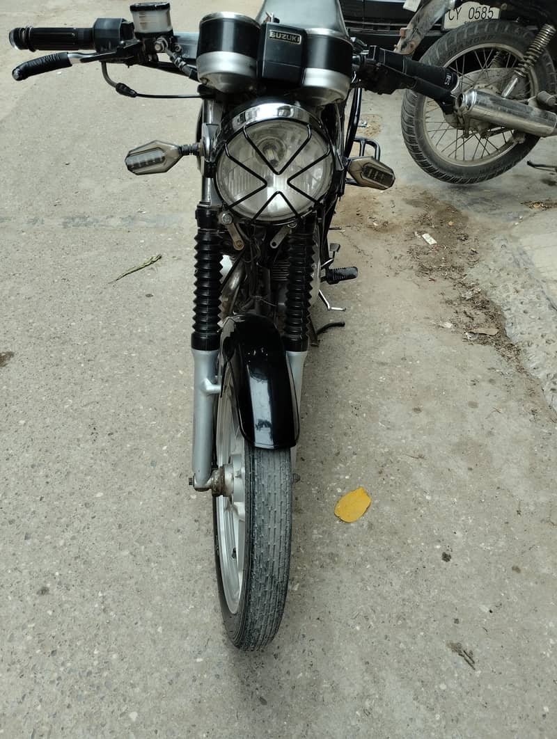 GS 150 SE 6