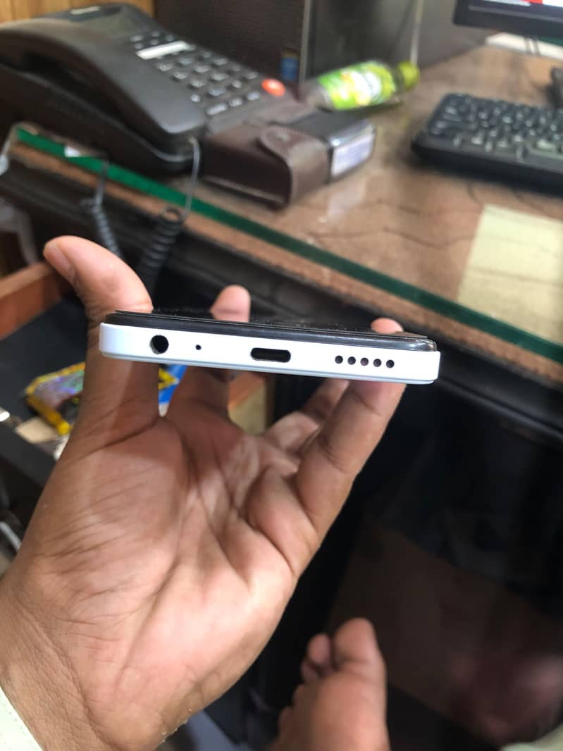 Itel A50C 4