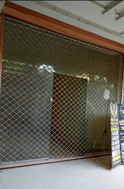 *400 Sq Ft Shops For Rent Near Emporium Mall, Khokhar Chowk, Johar Town - Prime Location - Rs. 220000