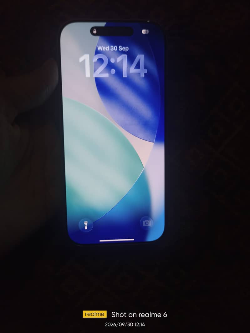 Apple iPhone 16 Pro 1