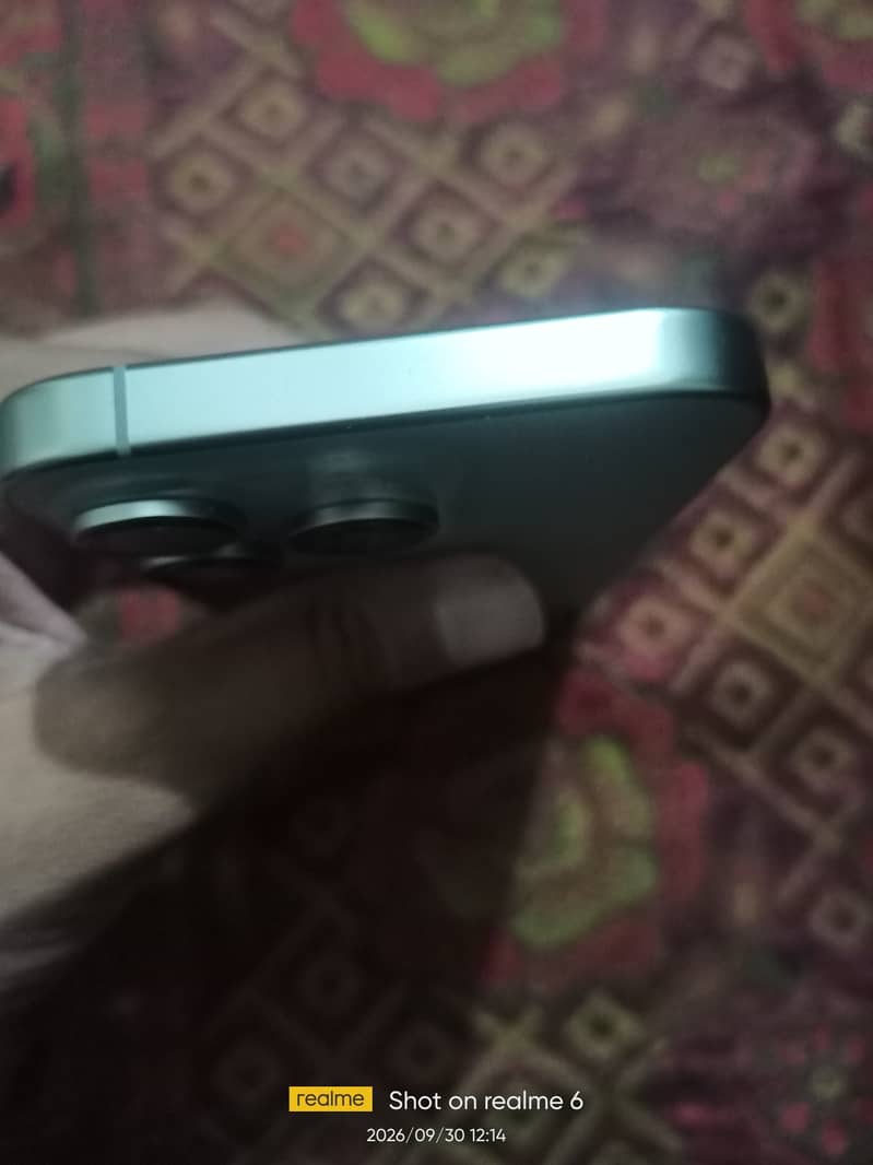 Apple iPhone 16 Pro 5