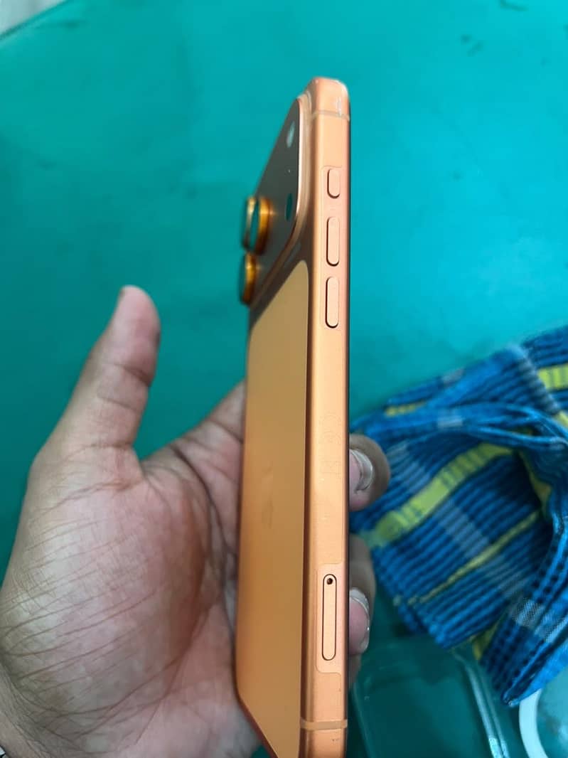Apple iPhone 17 Pro Max 3