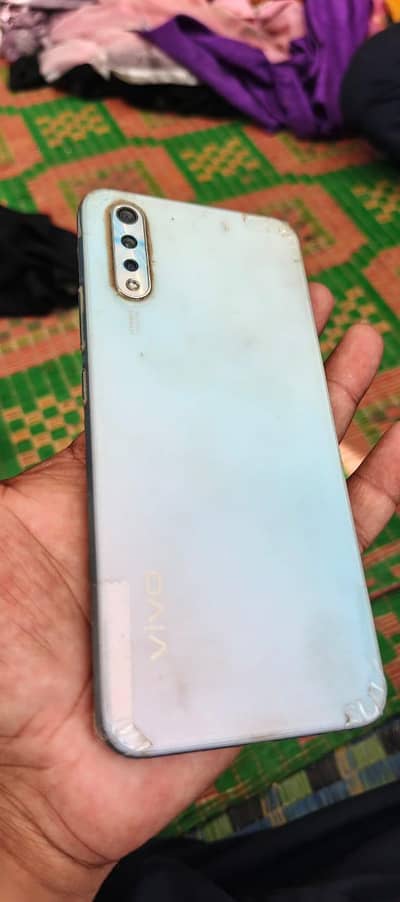 Vivo S1