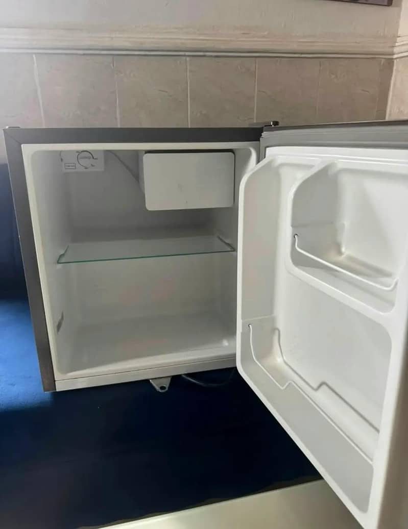 Small fridge 1
