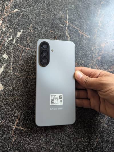 Samsung  A 17