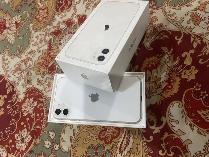 Apple iPhone 11 4