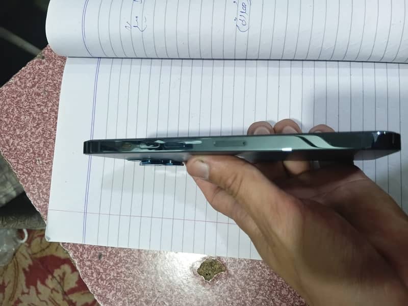 Apple iPhone 12 Pro Max 4