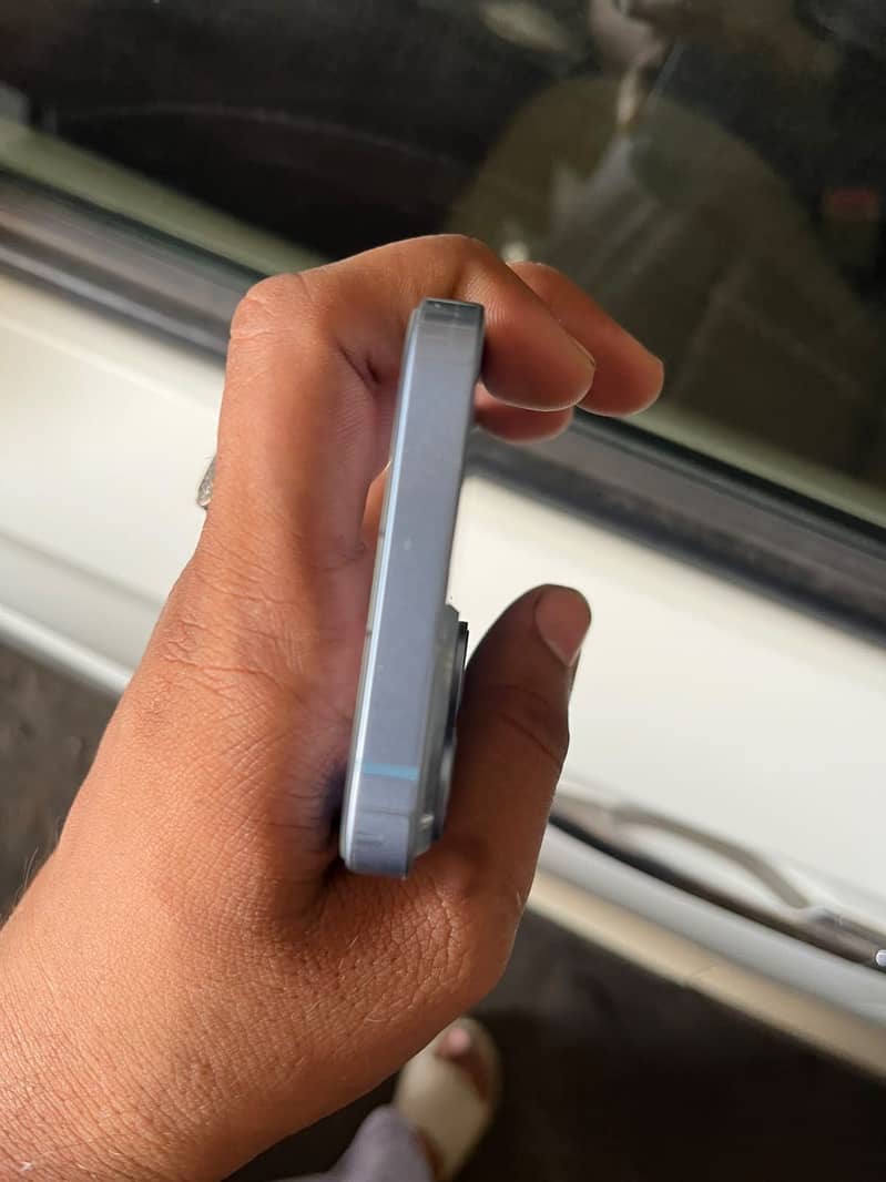 Apple iPhone 14 6