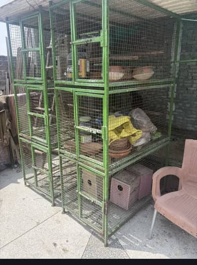 BIRDS CAGE FOR SALE IN GOOD CONDITION