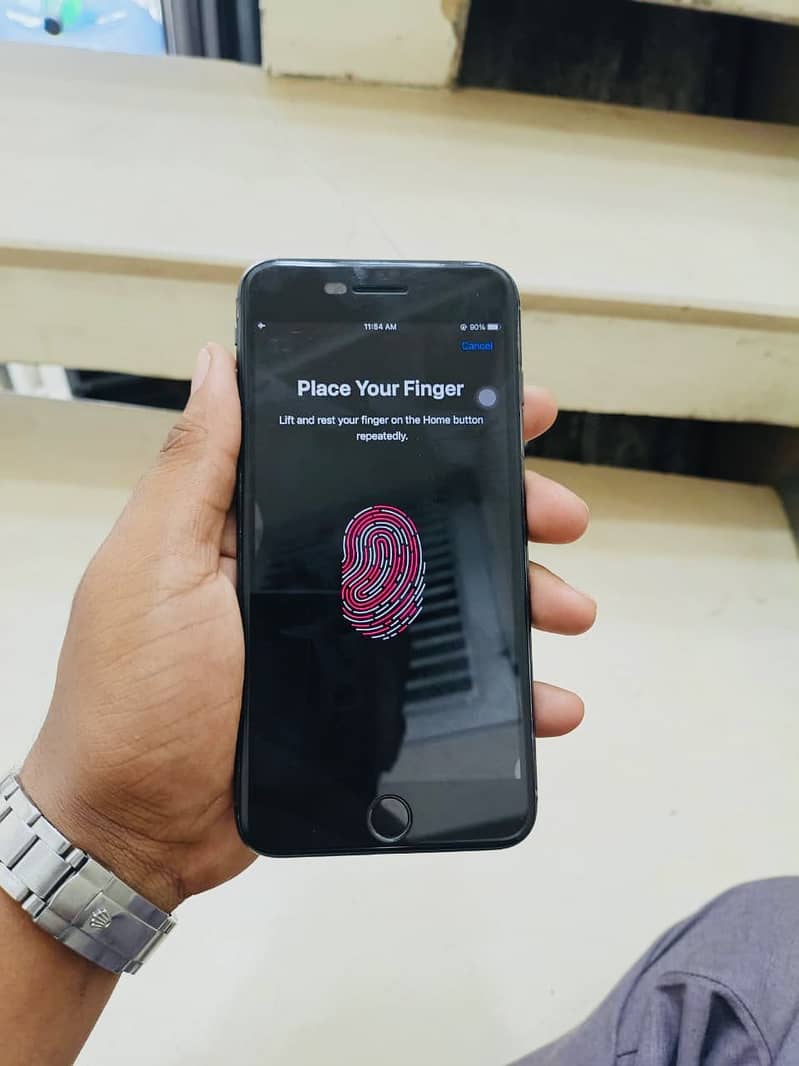 Apple iPhone 8 Plus 2