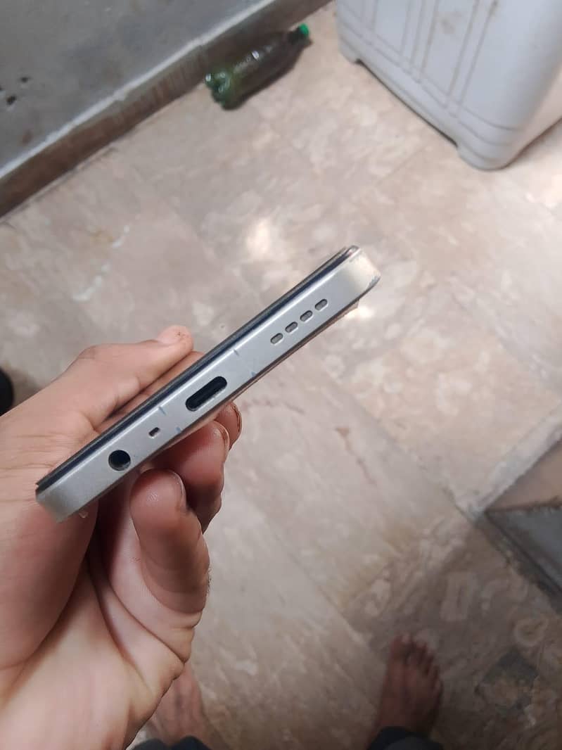 Realme c61 0