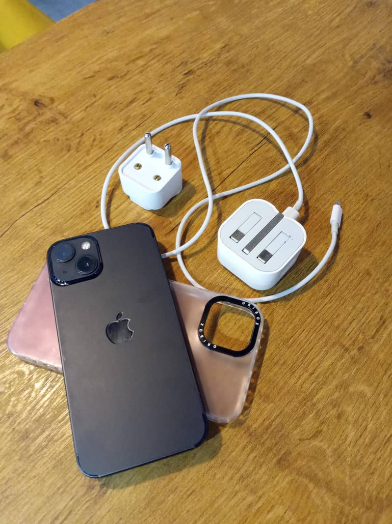 Apple iPhone 13u 1