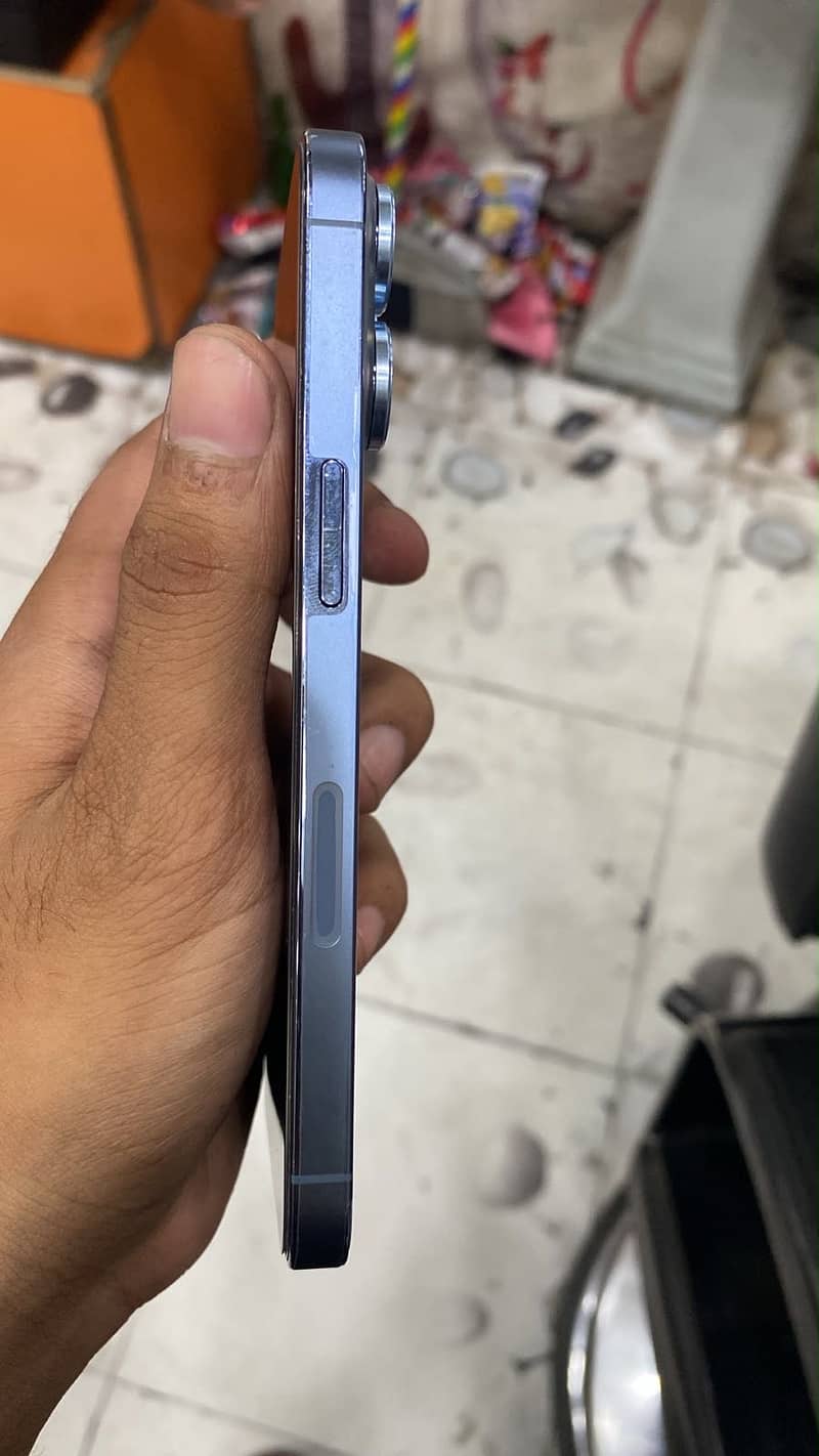 Apple iPhone 13 Pro 3