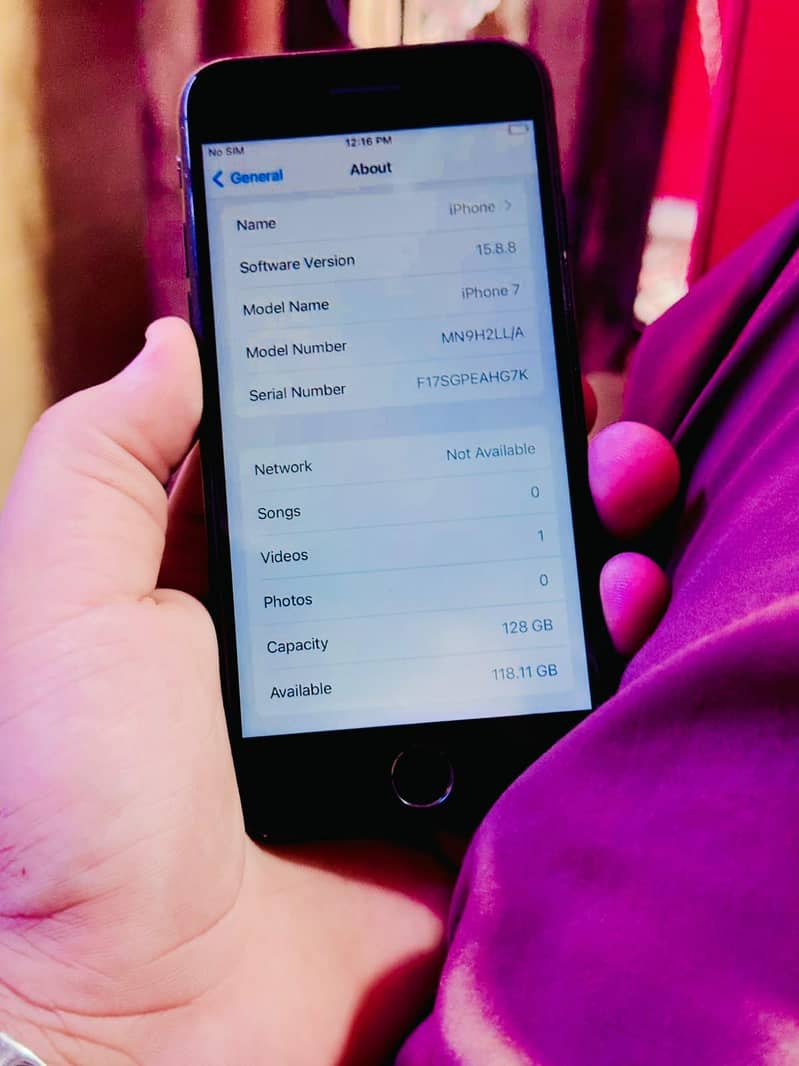Apple iPhone 7 4
