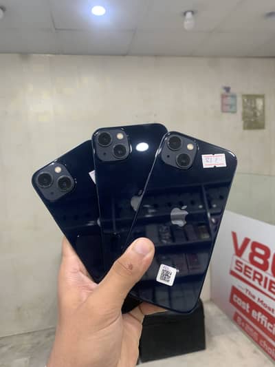 Apple iPhone 13