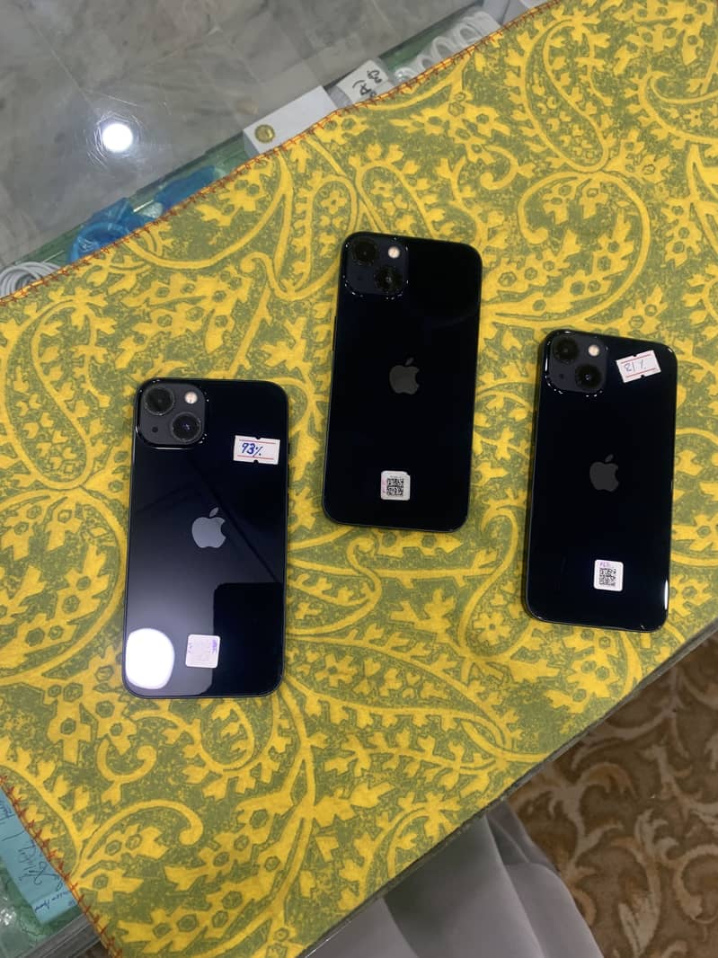 Apple iPhone 13 1