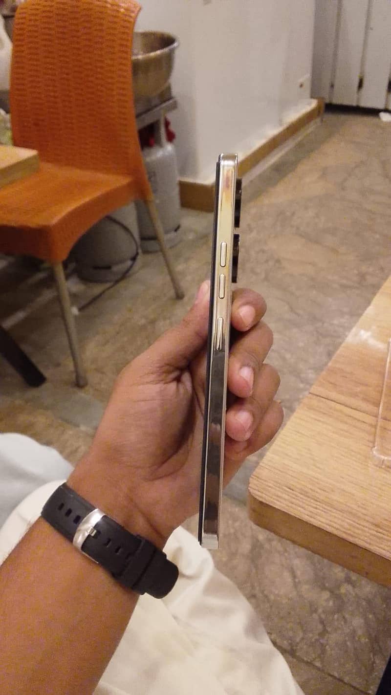 Tecno CAMON 20 Pro 2