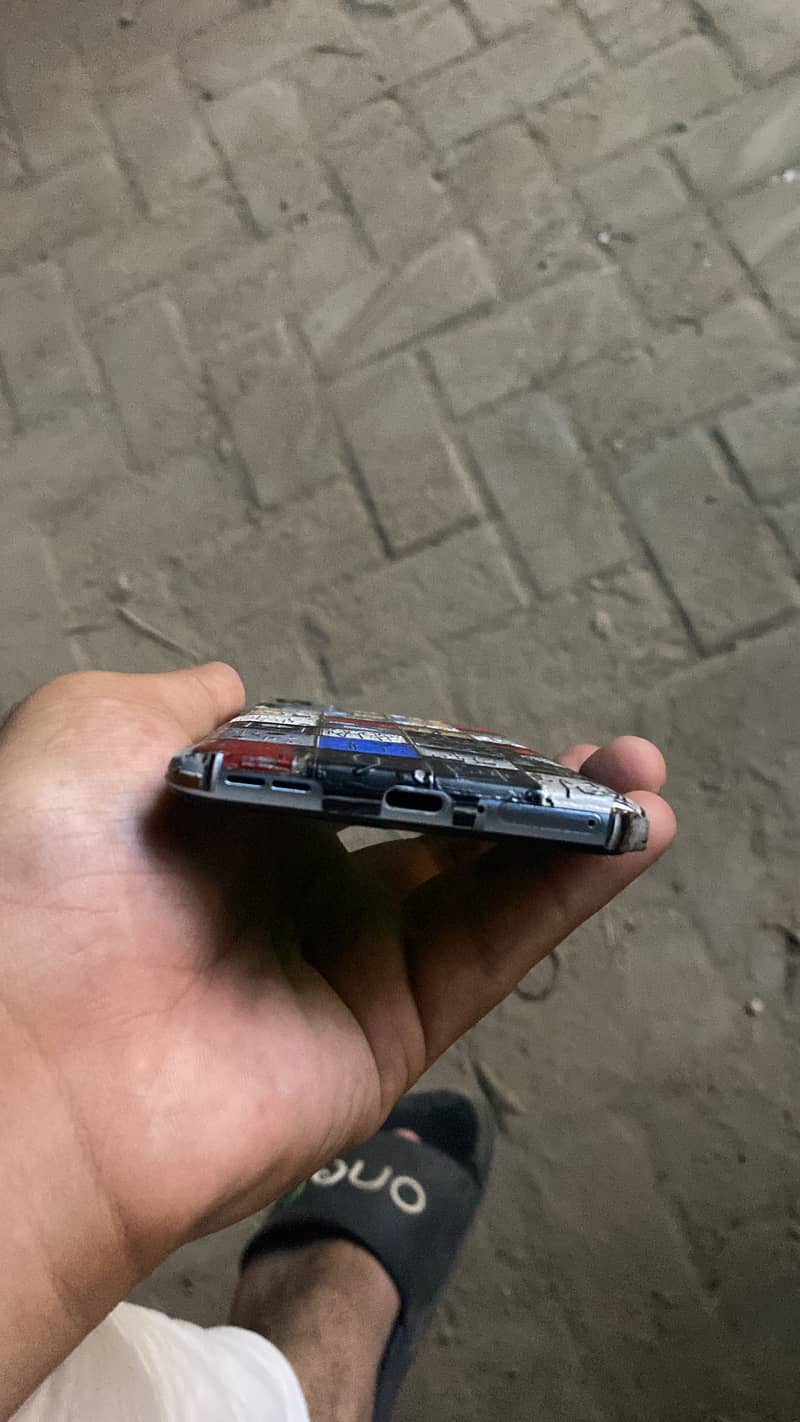 One Plus 9R 1