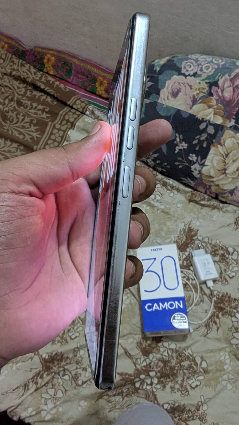 Tecno CAMON 30 2