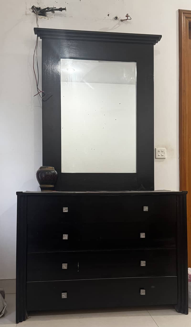 Dressing table 1