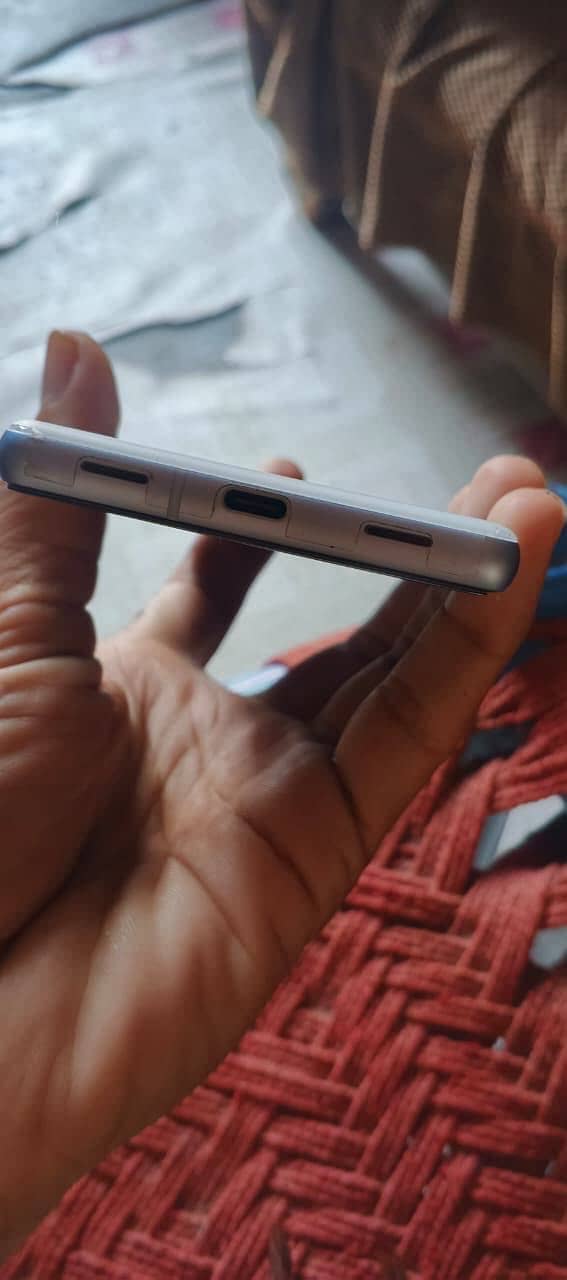 Google Pixel 7a 11