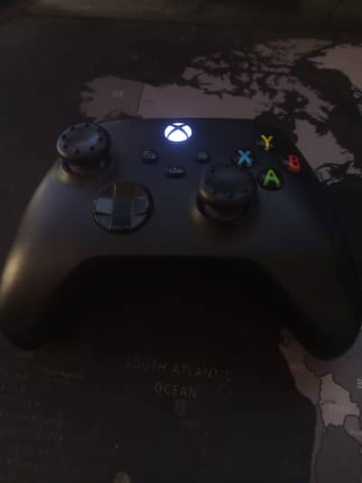 Original Xbox Series X Wireless Controller + Free batteries