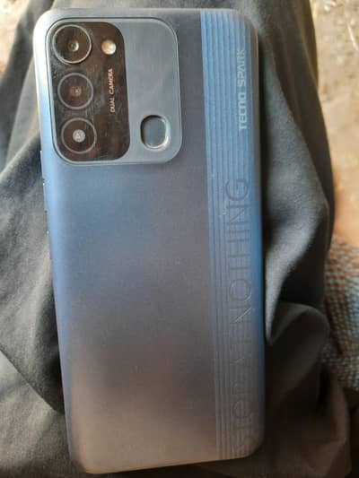 Tecno Spark 8C 4gb 128 glass break Baki ok ha  exchange possible