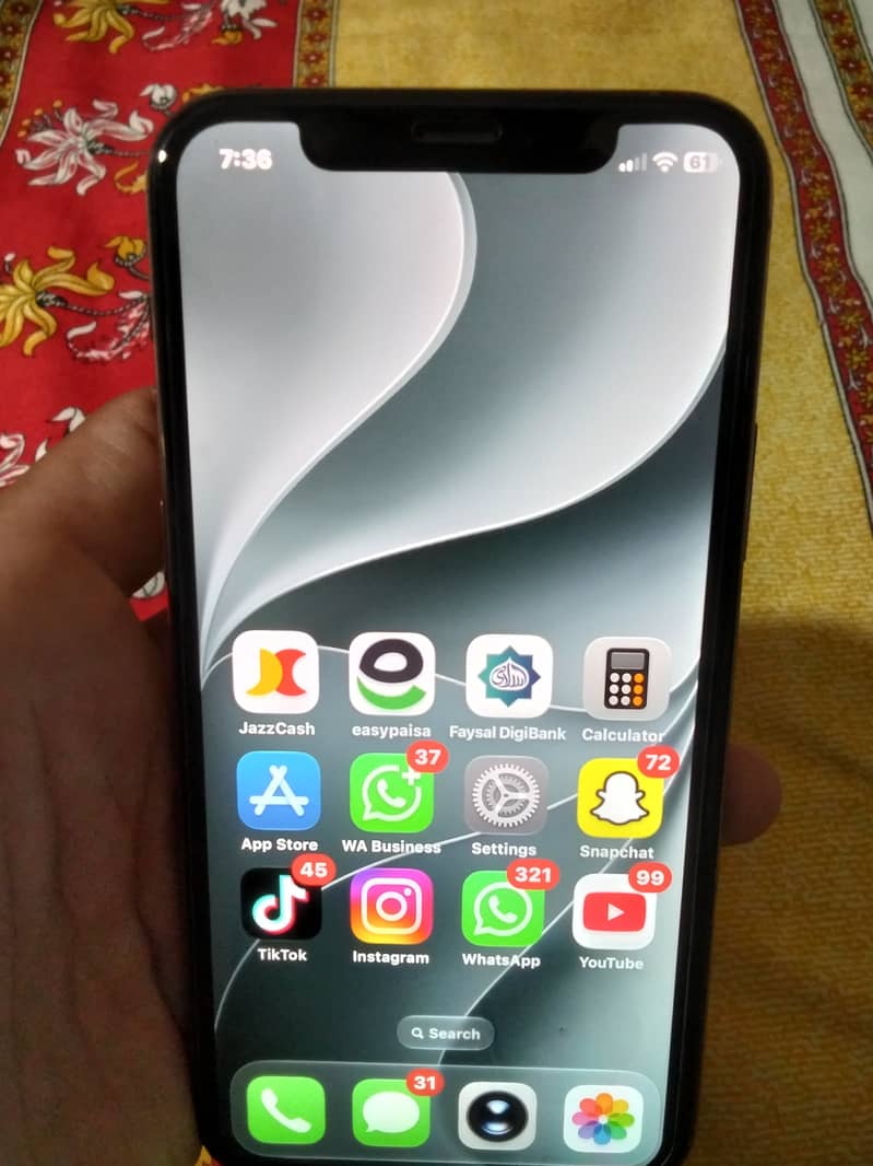 Apple iPhone 11 Pro 2