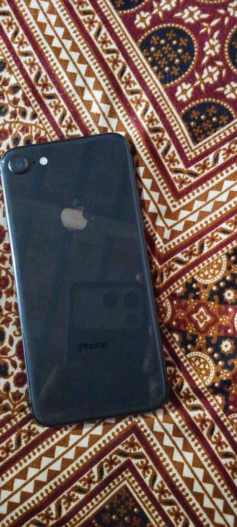 Apple iPhone 8 1