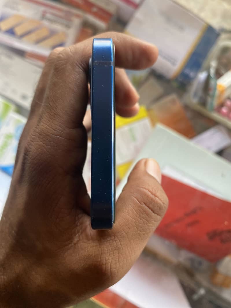 Apple iPhone 12 5