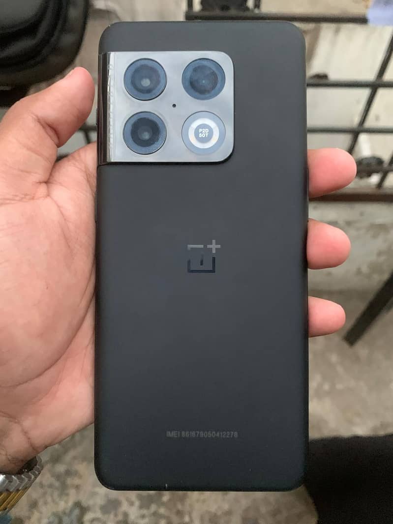 One Plus 10 Pro 7