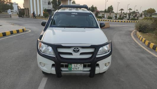 Toyota Hilux vigo double cabin