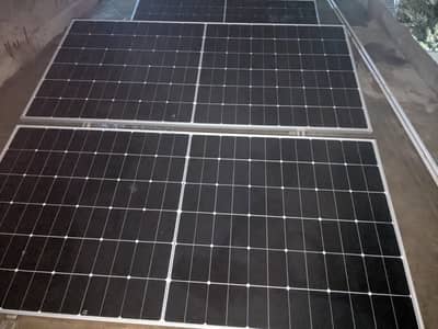585 Watt Solar Panel (LONGI)
