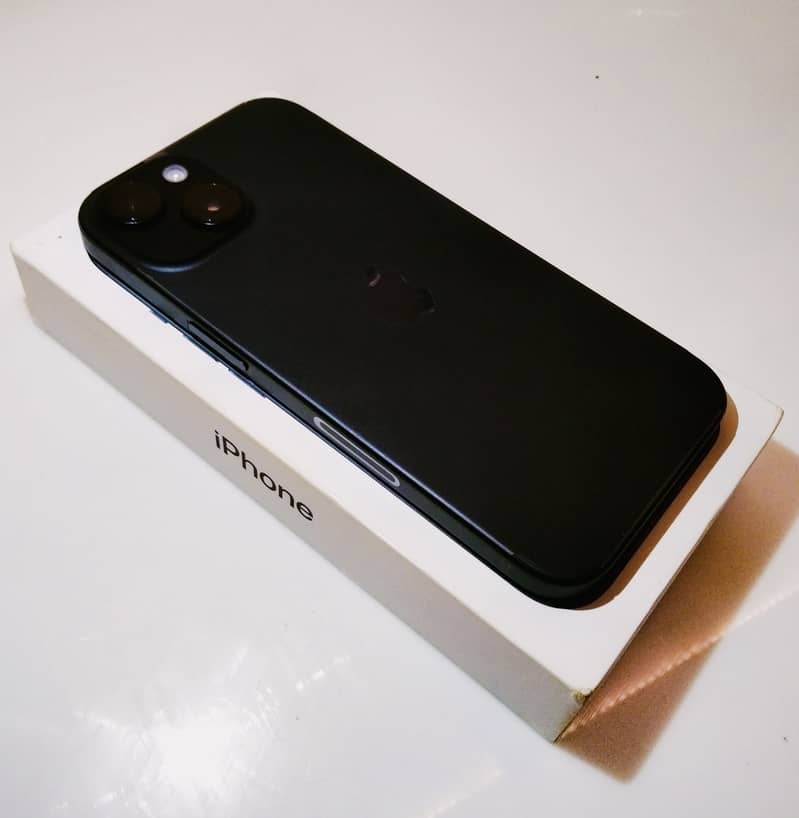 Apple iPhone 15 2