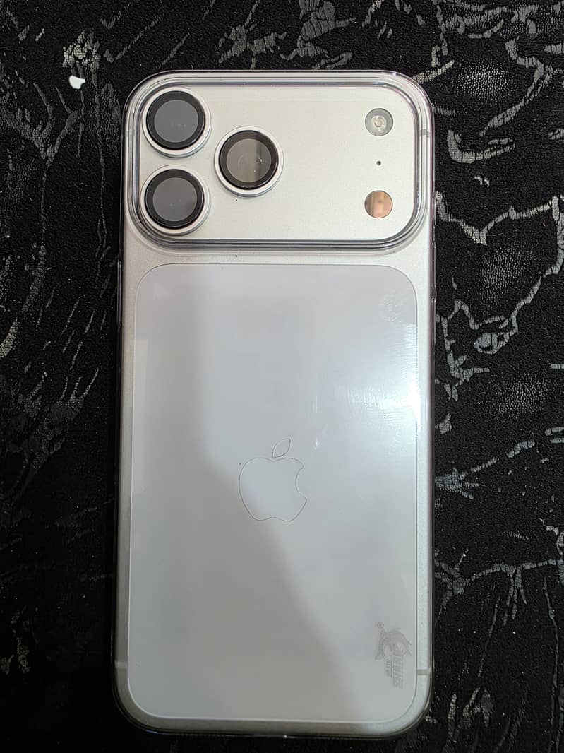 Apple iPhone 17 Pro Max 0