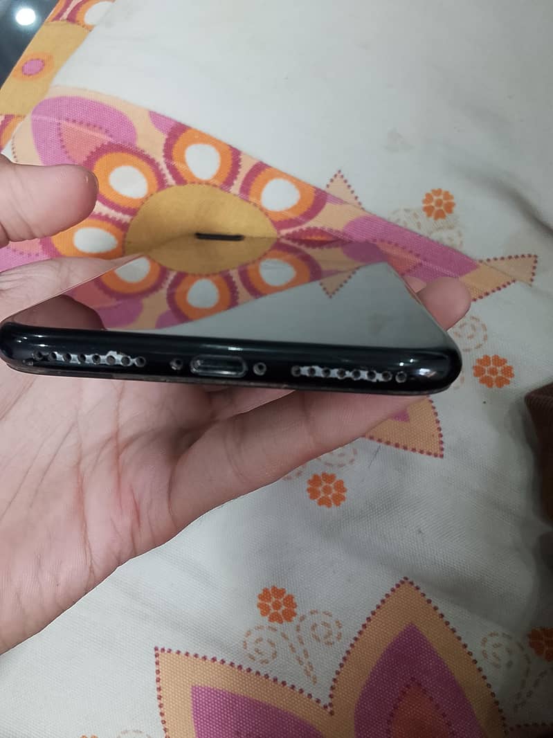 Apple iPhone 7 Plus 4