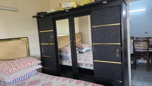 Big 4 door black wardrobe