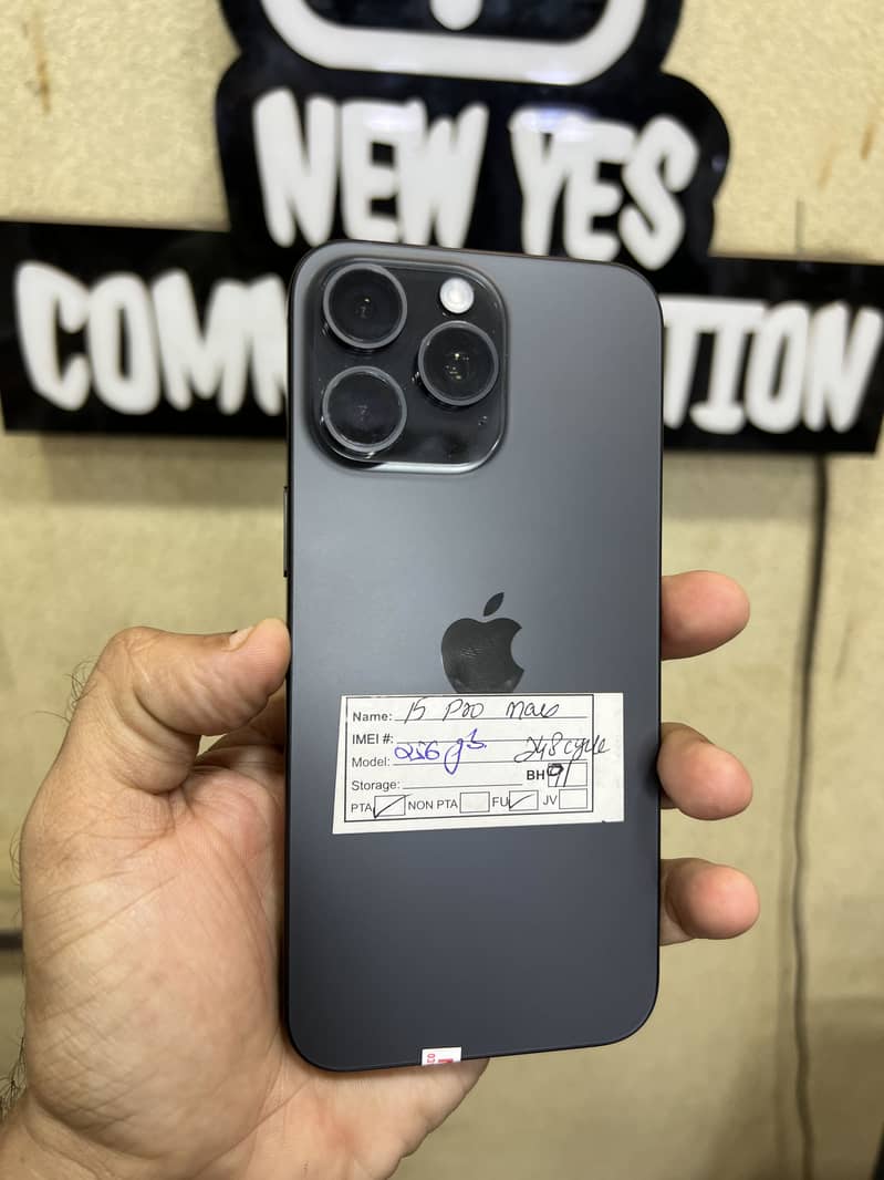 Apple iPhone 15 Pro Max 1